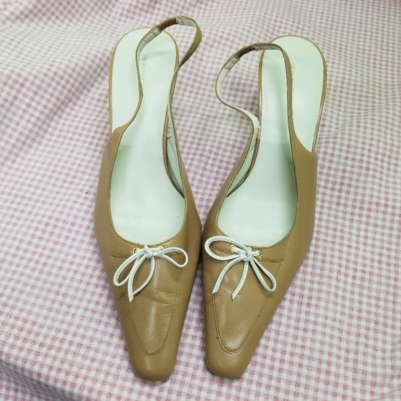 Bandolino Shoes - Bandolino Vintage Bow Slingback Heels